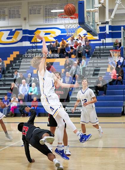 Thumbnail 3 in Rio Mesa @ Agoura photogallery.