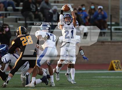 Thumbnail 2 in Encinal @ Bishop O'Dowd photogallery.