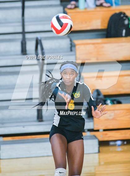 Thumbnail 3 in Patrick Henry vs Scripps Ranch (September Classic) photogallery.