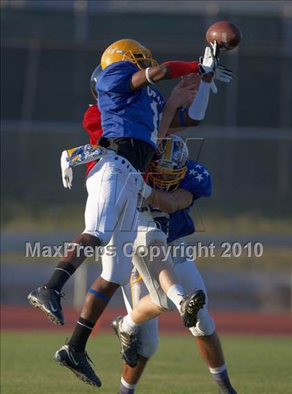 Thumbnail 2 in Sacramento Optimist All-Star Game photogallery.
