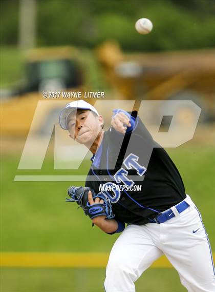 Thumbnail 3 in Scott @ Campbell County photogallery.