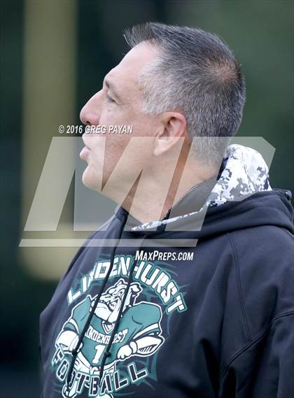 Thumbnail 1 in Lindenhurst @ Northport photogallery.