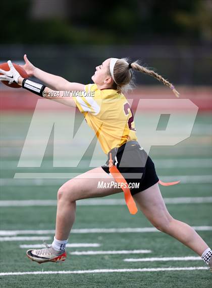 Thumbnail 1 in Las Lomas @ Amador Valley photogallery.