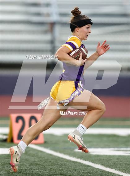 Thumbnail 1 in Las Lomas @ Amador Valley photogallery.