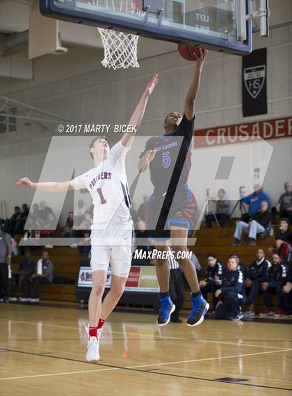 Thumbnail 3 in Holiday Hoops  San Joaquin Memorial vs. San Leandro photogallery.
