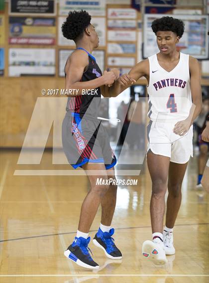 Thumbnail 3 in Holiday Hoops  San Joaquin Memorial vs. San Leandro photogallery.