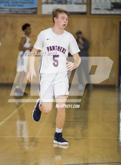 Thumbnail 2 in Holiday Hoops  San Joaquin Memorial vs. San Leandro photogallery.