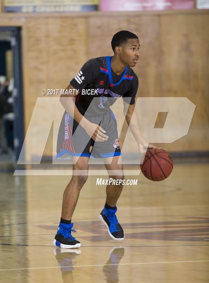 Thumbnail 2 in Holiday Hoops  San Joaquin Memorial vs. San Leandro photogallery.