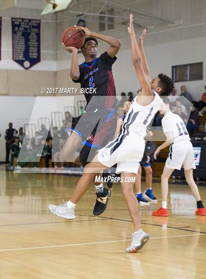 Thumbnail 2 in Holiday Hoops  San Joaquin Memorial vs. San Leandro photogallery.