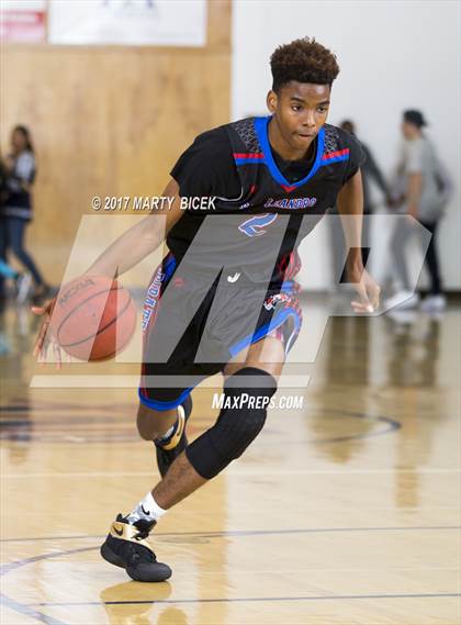 Thumbnail 2 in Holiday Hoops  San Joaquin Memorial vs. San Leandro photogallery.