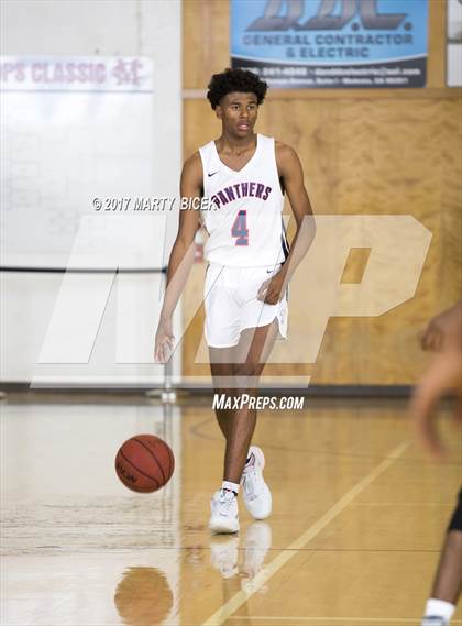 Thumbnail 3 in Holiday Hoops  San Joaquin Memorial vs. San Leandro photogallery.