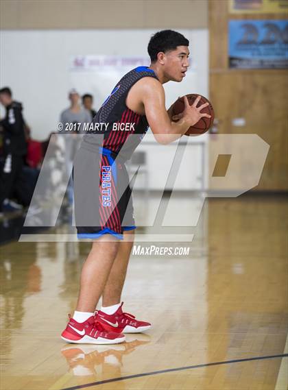 Thumbnail 3 in Holiday Hoops  San Joaquin Memorial vs. San Leandro photogallery.