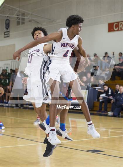 Thumbnail 3 in Holiday Hoops  San Joaquin Memorial vs. San Leandro photogallery.