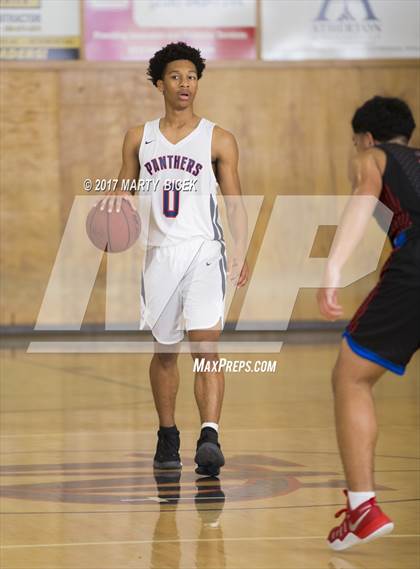 Thumbnail 1 in Holiday Hoops  San Joaquin Memorial vs. San Leandro photogallery.