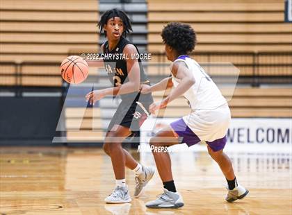 Thumbnail 3 in Salem vs. Miller Grove (Lemon Street Classic) photogallery.