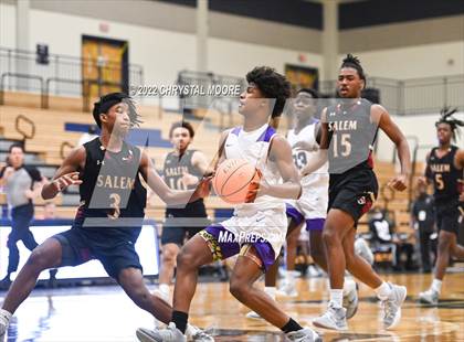 Thumbnail 2 in Salem vs. Miller Grove (Lemon Street Classic) photogallery.