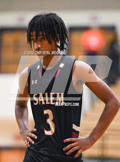 Thumbnail 2 in Salem vs. Miller Grove (Lemon Street Classic) photogallery.
