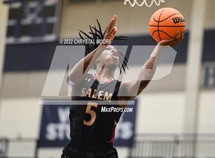 Thumbnail 2 in Salem vs. Miller Grove (Lemon Street Classic) photogallery.