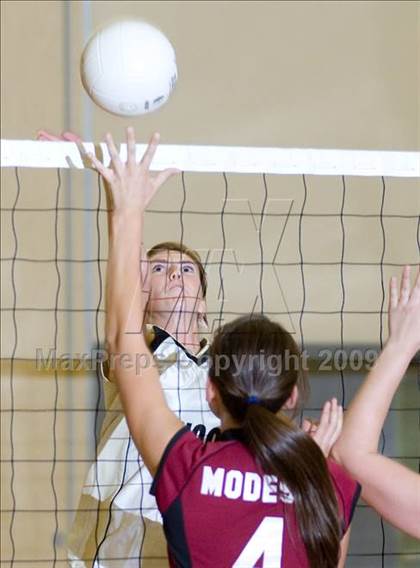 Thumbnail 1 in Modesto @ Enochs photogallery.