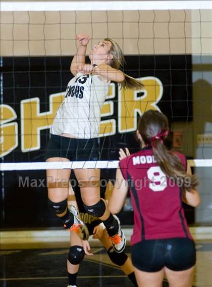 Thumbnail 1 in Modesto @ Enochs photogallery.