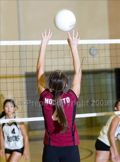 Thumbnail 1 in Modesto @ Enochs photogallery.