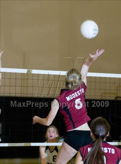 Thumbnail 2 in Modesto @ Enochs photogallery.