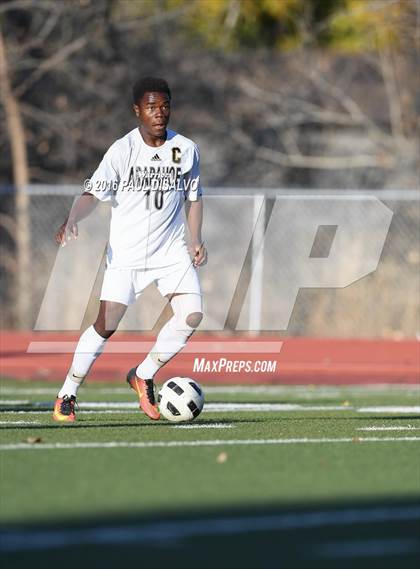 Thumbnail 3 in Arapahoe vs. Rangeview (CHSAA 5A 2nd Round) photogallery.