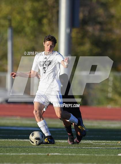 Thumbnail 2 in Arapahoe vs. Rangeview (CHSAA 5A 2nd Round) photogallery.