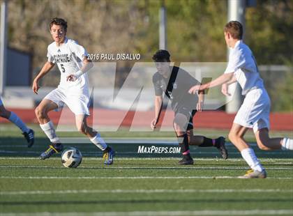 Thumbnail 3 in Arapahoe vs. Rangeview (CHSAA 5A 2nd Round) photogallery.