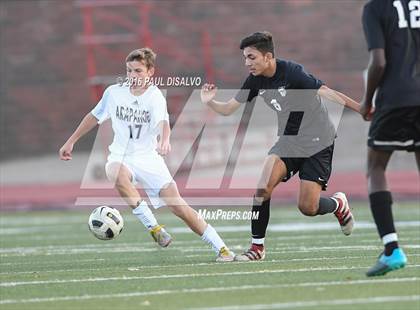 Thumbnail 2 in Arapahoe vs. Rangeview (CHSAA 5A 2nd Round) photogallery.