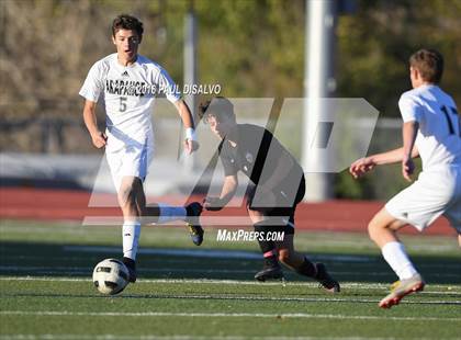 Thumbnail 2 in Arapahoe vs. Rangeview (CHSAA 5A 2nd Round) photogallery.