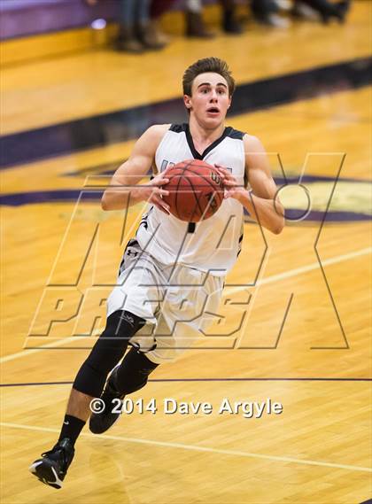 Thumbnail 2 in Hunter vs. Alta (Riverton Holiday Tournament) photogallery.