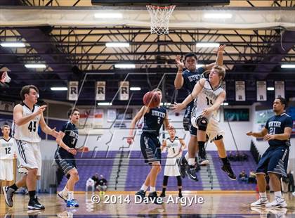 Thumbnail 2 in Hunter vs. Alta (Riverton Holiday Tournament) photogallery.