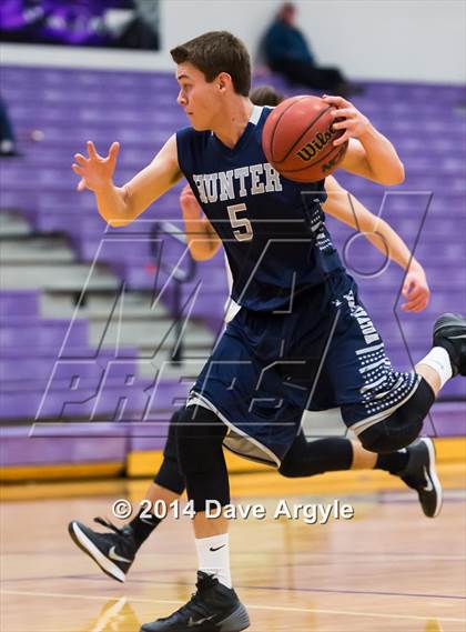 Thumbnail 1 in Hunter vs. Alta (Riverton Holiday Tournament) photogallery.