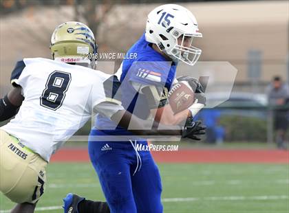 Thumbnail 2 in Mead @ Graham-Kapowsin (WIAA 4A First Round) photogallery.
