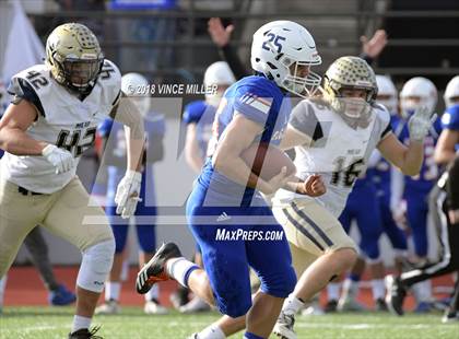 Thumbnail 1 in Mead @ Graham-Kapowsin (WIAA 4A First Round) photogallery.