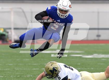 Thumbnail 1 in Mead @ Graham-Kapowsin (WIAA 4A First Round) photogallery.