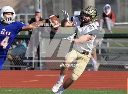 Thumbnail 2 in Mead @ Graham-Kapowsin (WIAA 4A First Round) photogallery.