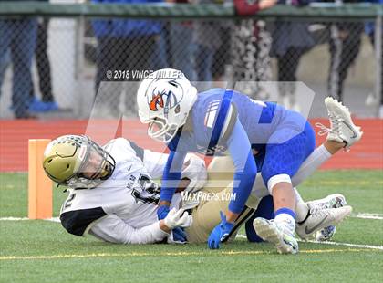 Thumbnail 1 in Mead @ Graham-Kapowsin (WIAA 4A First Round) photogallery.