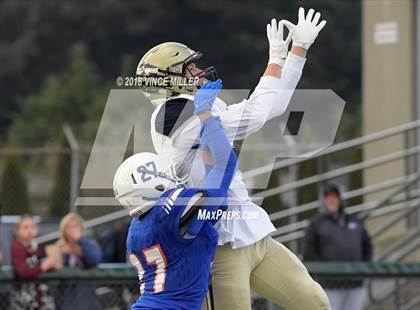 Thumbnail 2 in Mead @ Graham-Kapowsin (WIAA 4A First Round) photogallery.
