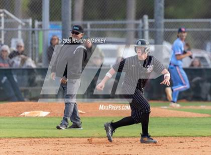 Thumbnail 2 in Mariner vs. Lemon Bay photogallery.