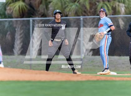 Thumbnail 1 in Mariner vs. Lemon Bay photogallery.