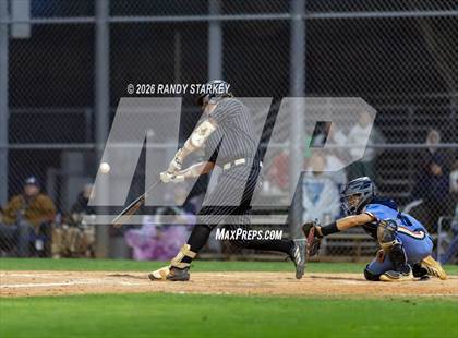 Thumbnail 1 in Mariner vs. Lemon Bay photogallery.