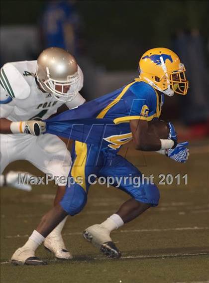 Thumbnail 1 in Long Beach Poly @ Grant (Smackdown at Sactown) photogallery.