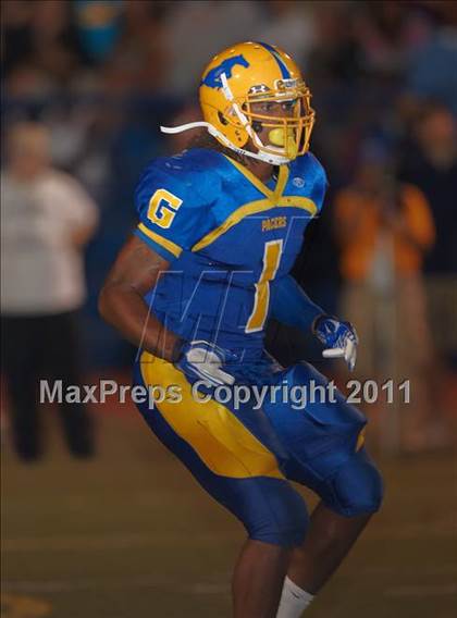 Thumbnail 1 in Long Beach Poly @ Grant (Smackdown at Sactown) photogallery.