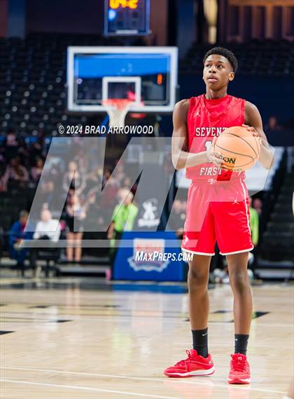 Thumbnail 3 in Seventy-First vs Westover (NCHSAA 3A Regional Final) photogallery.