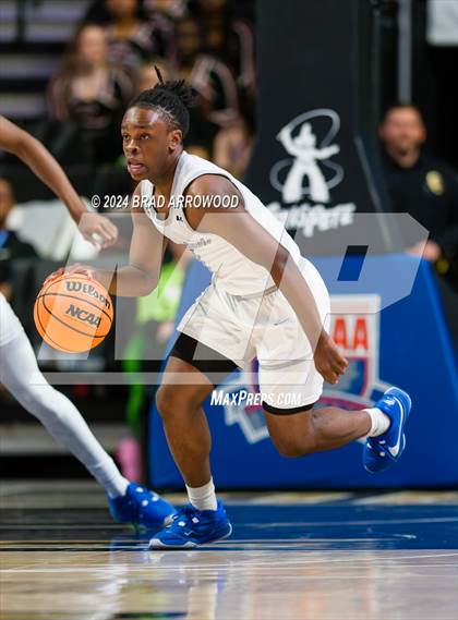 Thumbnail 2 in Seventy-First vs Westover (NCHSAA 3A Regional Final) photogallery.