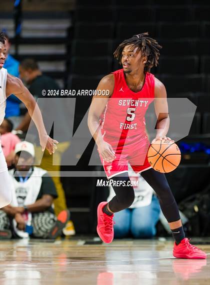 Thumbnail 2 in Seventy-First vs Westover (NCHSAA 3A Regional Final) photogallery.