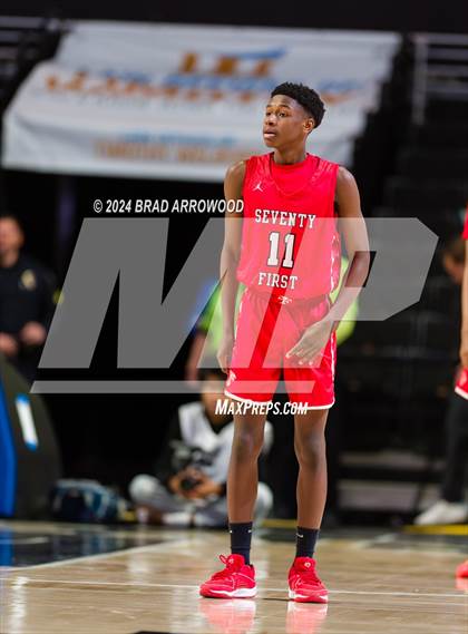 Thumbnail 3 in Seventy-First vs Westover (NCHSAA 3A Regional Final) photogallery.