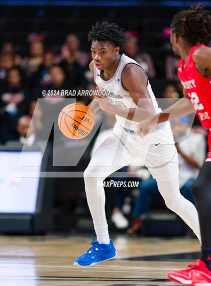 Thumbnail 3 in Seventy-First vs Westover (NCHSAA 3A Regional Final) photogallery.